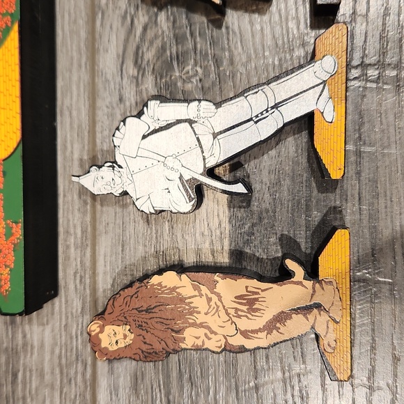 Shelia's 2000 The Wizard of Oz 6 pc. Lot Emerald city & 5 wooden Figurines - Picture 5 of 13